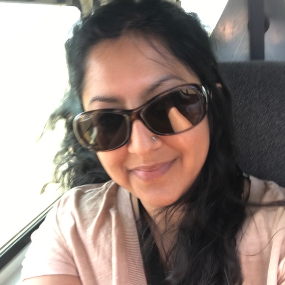 Meet your Posher, Amee - Picture 2 of 2